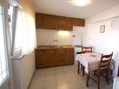 Apartment One bedroom apartment with terrace Njivice, Krk A-21858-a - Outdoor photo 7