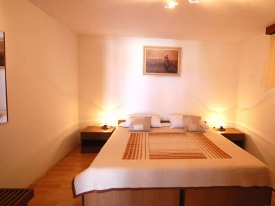 Apartment One bedroom apartment with terrace Njivice, Krk A-21858-a - Outdoor photo 8