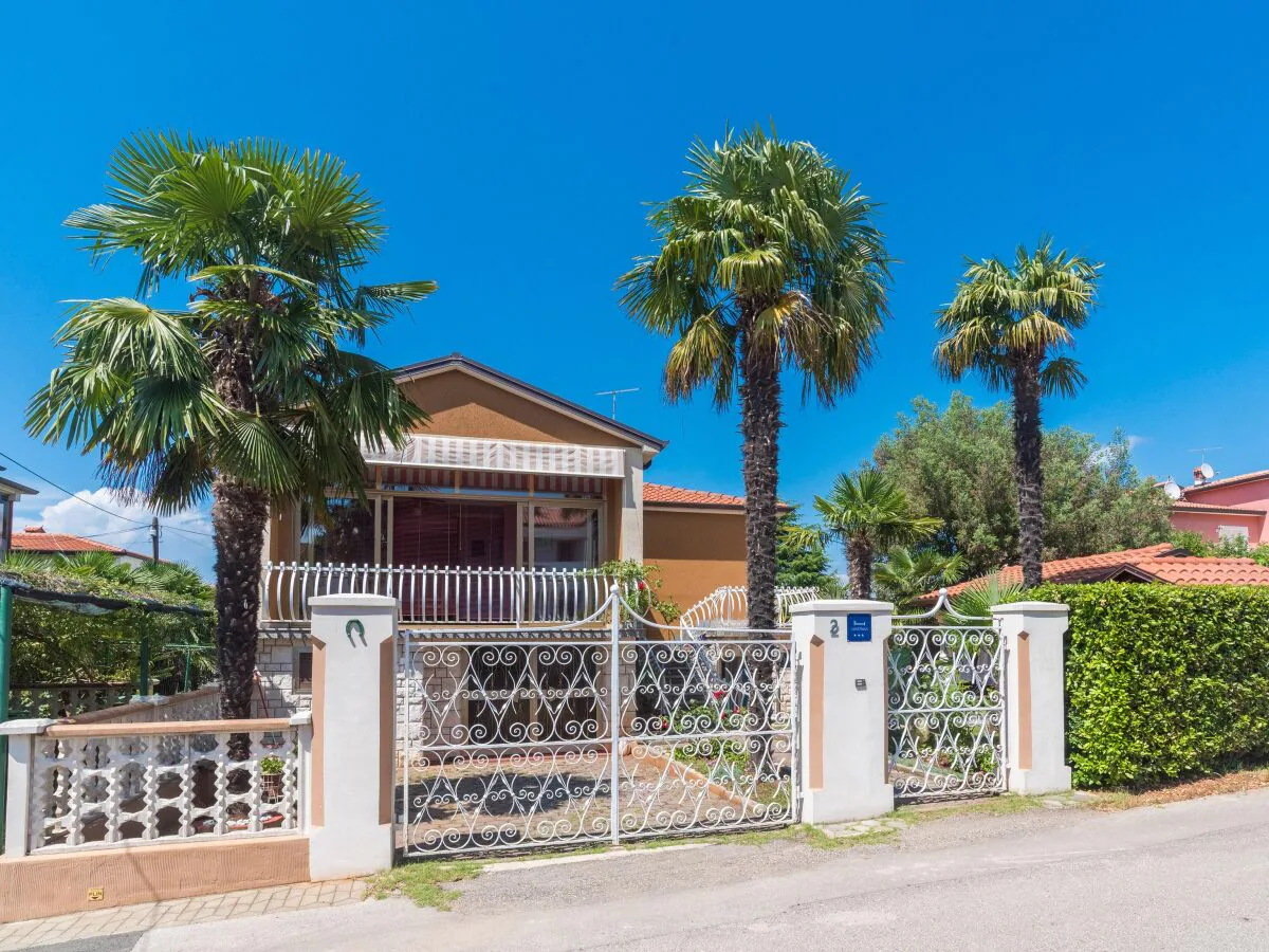 Apartment One bedroom apartment with balcony Umag A-22520-a