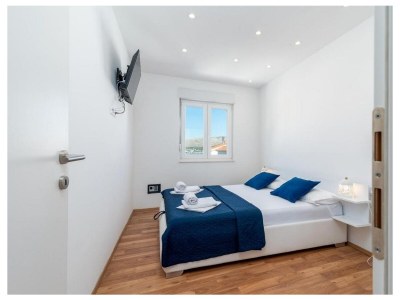 Apartment Two bedroom apartment with terrace and sea view Mastrinka, Čiovo A-23984-a - Outdoor photo 9