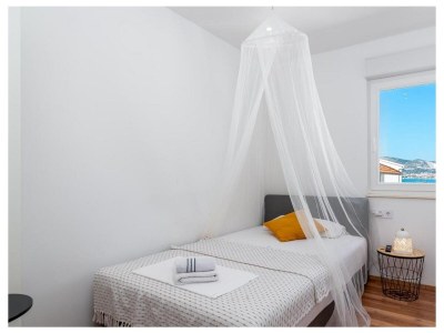 Apartment Two bedroom apartment with terrace and sea view Mastrinka, Čiovo A-23984-a - Outdoor photo 12