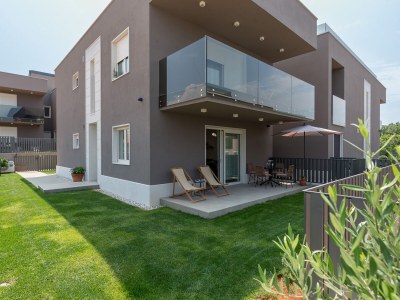 Apartment Two bedroom apartment with terrace Poreč A-24316-a in Porec - Apartment