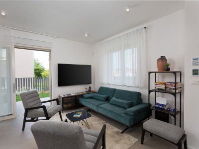 Apartment Two bedroom apartment with terrace Poreč A-24316-a - Outdoor photo 9