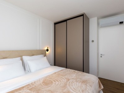 Apartment Two bedroom apartment with terrace Poreč A-24316-a - Outdoor photo 17