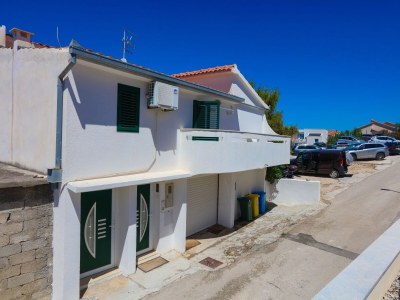 Apartment Two bedroom apartment near beach Ražanj, Rogoznica A-24569-c - Outdoor photo 10