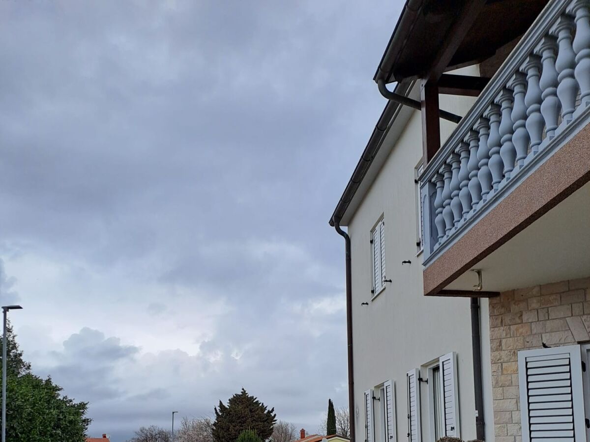 Apartment Two bedroom apartment with balcony Medulin A-24576-c - Outdoor photo 5