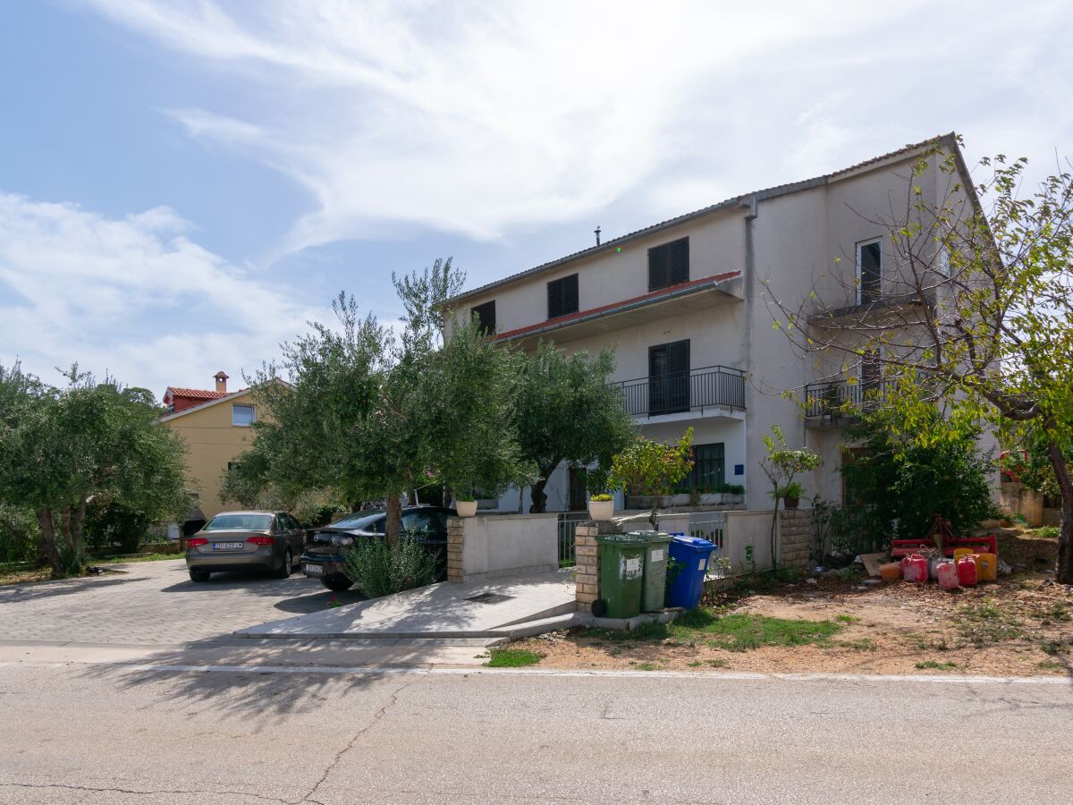 Apartment Two bedroom apartment with terrace and sea view Tkon, Pašman A-16275-a - Outdoor photo 3