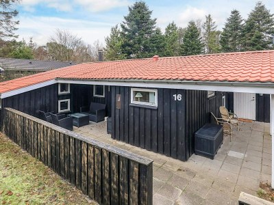 Holiday house Coastal Cabin with a Hot Tub in Hou - Holiday house