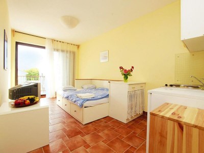 Holiday park Wohnung in Jadranovo in der Nähe des Meeres - Features photo 6