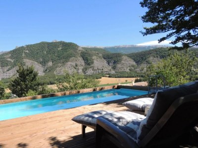 Holiday house Authentic Holiday Home with Charm in Alpes de Haute Provence - Holiday house