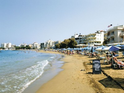 Holiday park Modernes Ferienhaus in Stalos mit Balkon - Environment photo 14