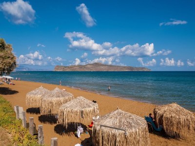 Holiday park Modernes Ferienhaus in Stalos mit Balkon - Environment photo 16