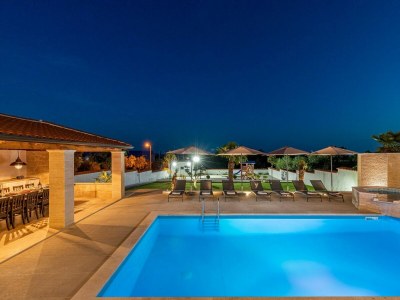 Villa Aesthetic villa with private pool - Outdoor photo 17