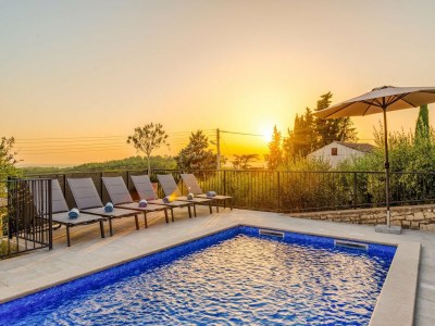 Villa Schöne Wohnung mit Aussicht in Mugeba - Villa