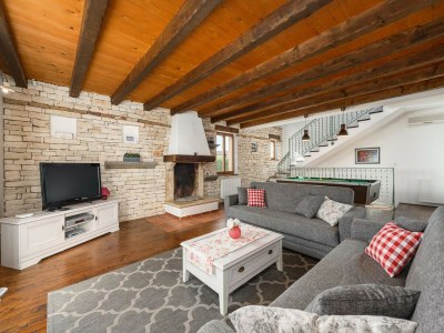 Villa Villa in Sveti Lovrec near Ski Resort in Radetići - Villa