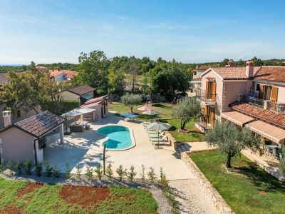 Villa Villa in Sveti Lovrec near Ski Resort - Outdoor photo 13