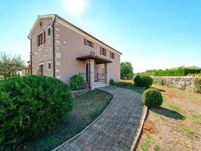 Villa Villa in Sveti Lovrec near Ski Resort - Outdoor photo 14