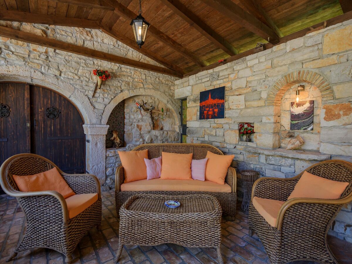 Villa Hübsche Villa mit Balkon - Outdoor photo 2