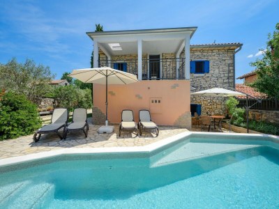 Villa Hübsche Villa mit Balkon - Outdoor photo 11