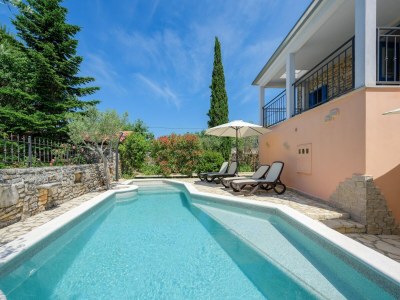 Villa Hübsche Villa mit Balkon - Outdoor photo 14