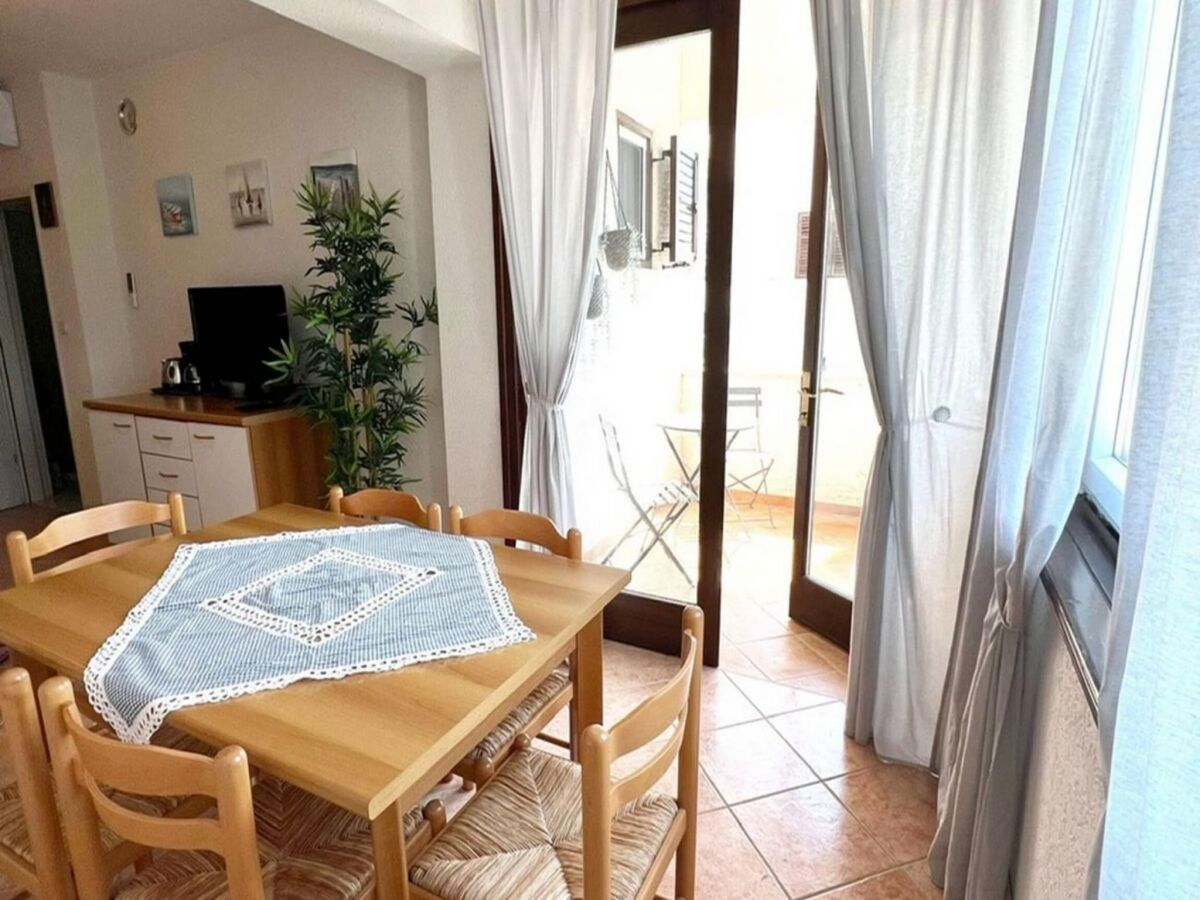 Apartment Nice apartment with view - Features photo 4