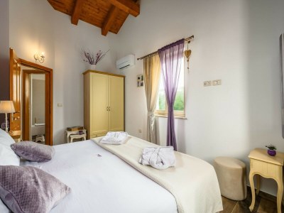 Villa Villa in Srebrnići mit Pool am Marea Strand - Features photo 14