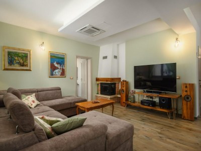 Villa Villa in Srebrnići mit Pool am Marea Strand - Features photo 29