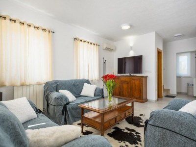 Villa Pretty villa with view - Features photo 32