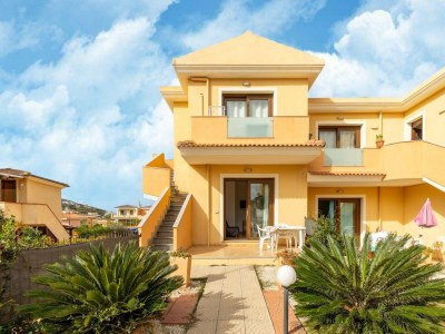 Apartment Apartment mit Klimaanlage und Terrasse in Lu Bagnu - Apartment