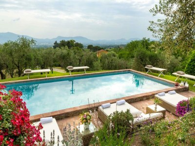 Villa Tuscan style farmhouse in Capannori in Montecarlo - Villa