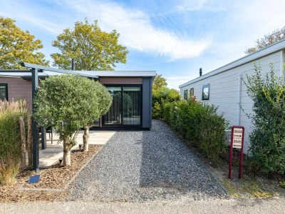 Chalet Modern Chalet near Beach in Renesse - Outdoor photo 3