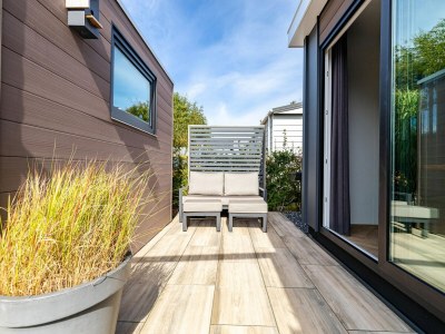 Chalet Modern Chalet near Beach in Renesse - Outdoor photo 9