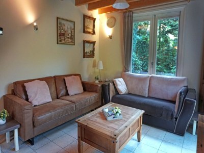 Bungalow Terrace Apartment with Lush Garden - Features photo 16