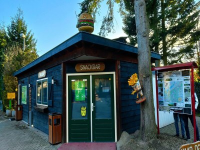 Bungalow Terrace Apartment with Lush Garden - Environment photo 29