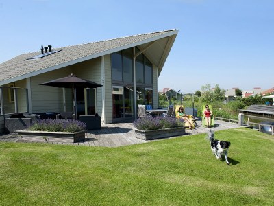 Holiday house In Kortgene by the water in Kortgene - Holiday house