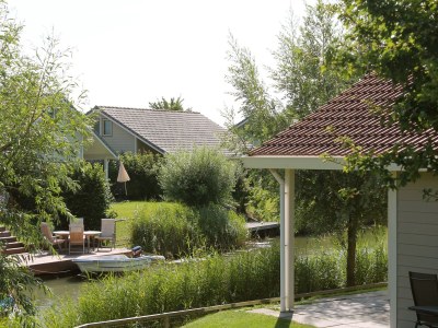 Holiday house In Kortgene by the water - Outdoor photo 2