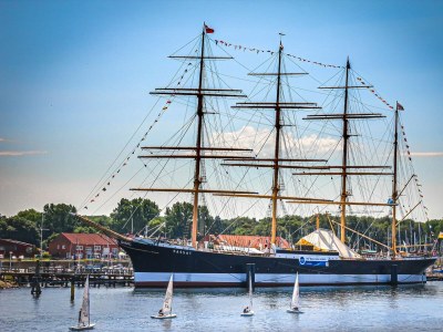 Holiday apartment Ferienwohnung Hafenkino Travemünde - Environment photo 9