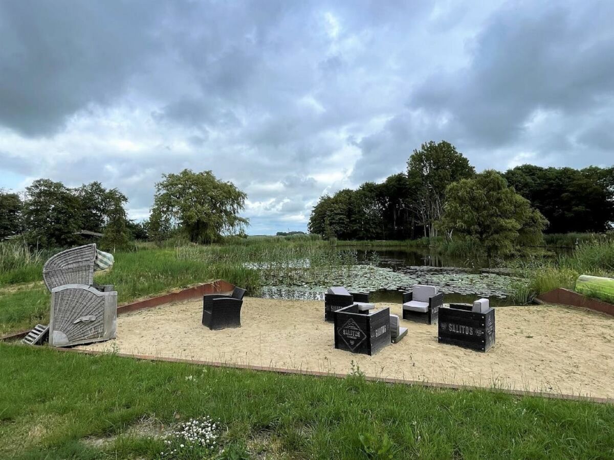 Holiday apartment Ferienwohnung Gotteskoog im Reetdachhaus Bongsiel - Outdoor photo 2