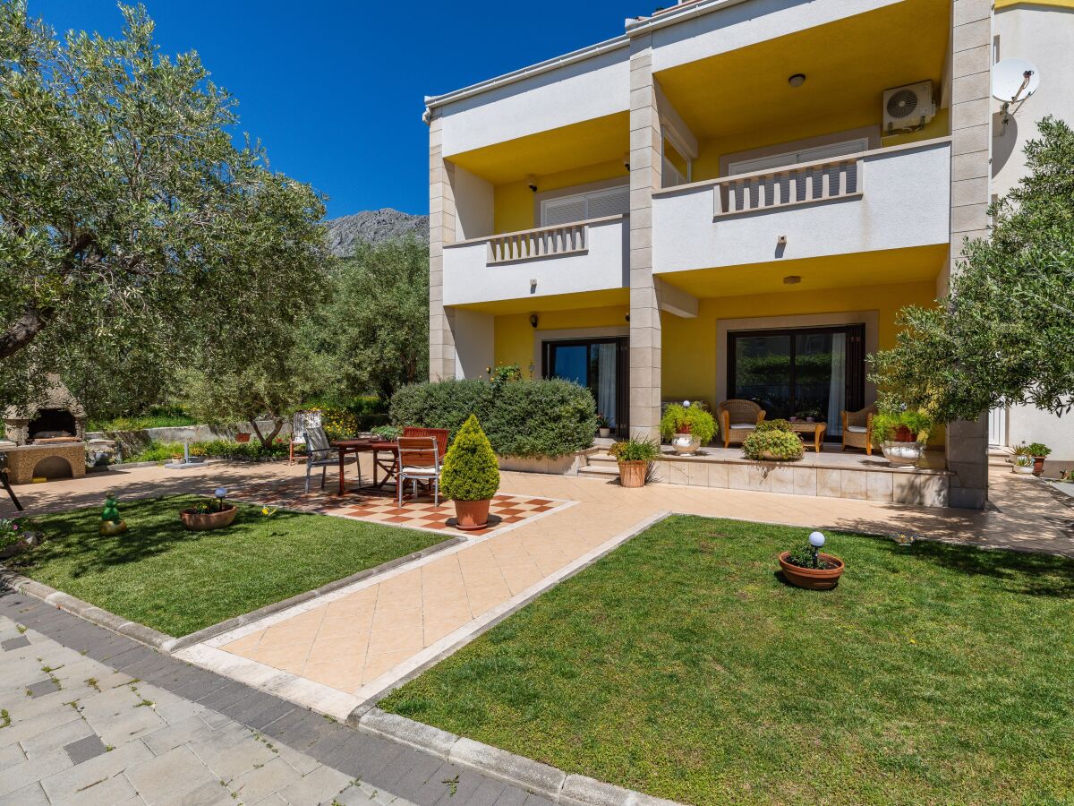 Apartment Two bedroom apartment with terrace and sea view Duće, Omiš A-2778-c - Outdoor photo 2