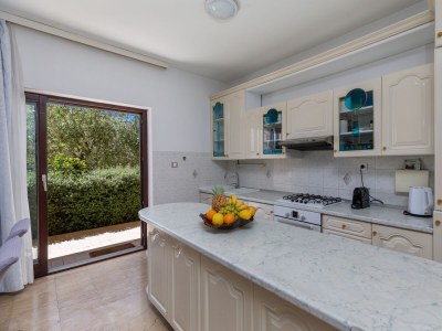 Apartment Two bedroom apartment with terrace and sea view Duće, Omiš A-2778-c - Outdoor photo 15