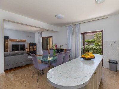 Apartment Two bedroom apartment with terrace and sea view Duće, Omiš A-2778-c - Outdoor photo 17