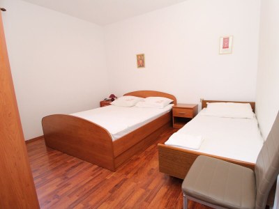 Apartment Two bedroom apartment near beach Mandre, Pag A-4084-a - Outdoor photo 28