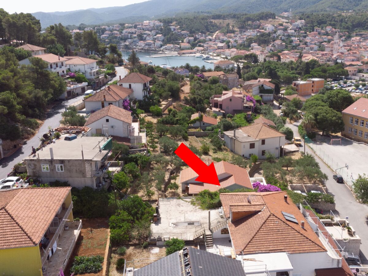 Apartment Two bedroom apartment with terrace Jelsa, Hvar A-134-c - Outdoor photo 2