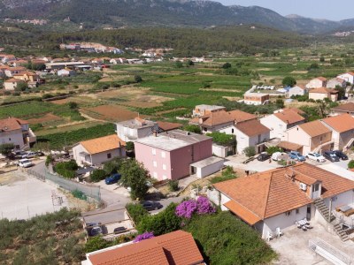 Apartment Two bedroom apartment with terrace Jelsa, Hvar A-134-c - Outdoor photo 6