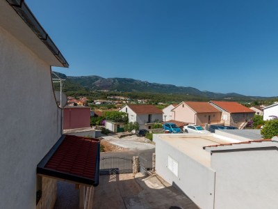 Apartment Two bedroom apartment with terrace Jelsa, Hvar A-134-c - Outdoor photo 10