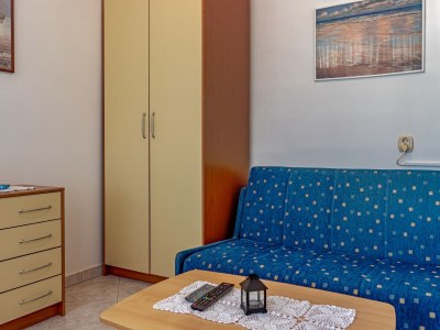 Apartment Two bedroom apartment with terrace Jelsa, Hvar A-134-c - Outdoor photo 16