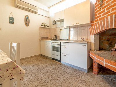 Apartment Two bedroom apartment with terrace Jelsa, Hvar A-134-c - Outdoor photo 22