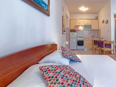 Apartment Two bedroom apartment with terrace Jelsa, Hvar A-134-c - Outdoor photo 28