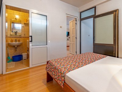 Apartment Two bedroom apartment with terrace Jelsa, Hvar A-134-c - Outdoor photo 31