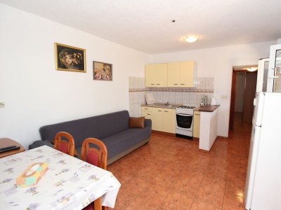 Apartment Two bedroom apartment near beach Mandre, Pag A-4084-b - Outdoor photo 12